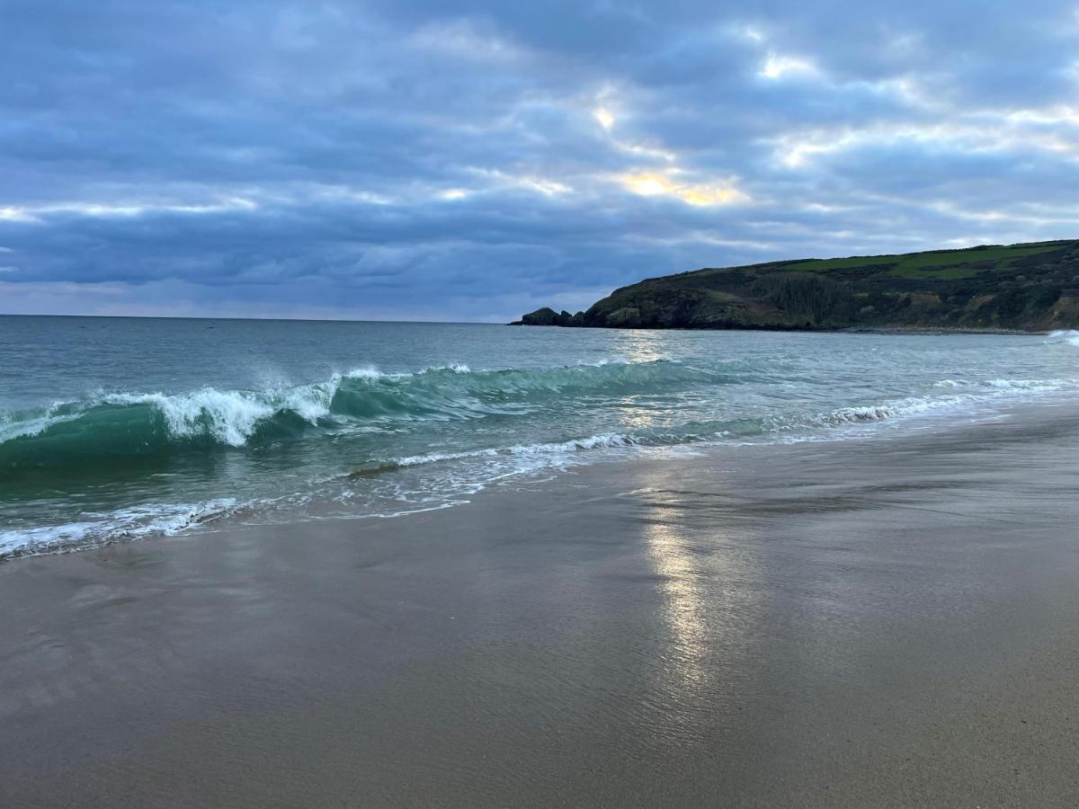 Chalet Pottsville - Short Walk To Praa Sands