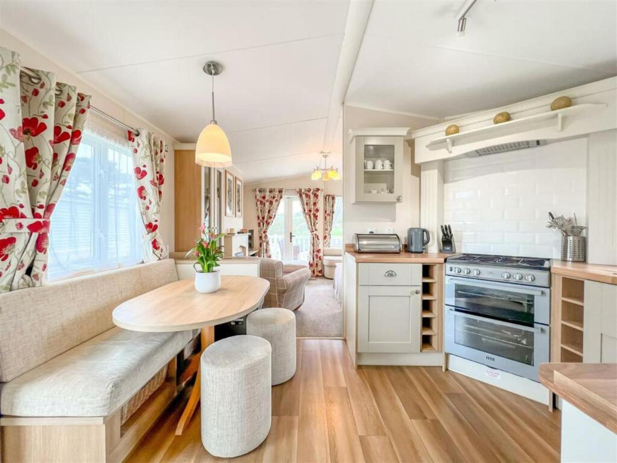 Chalet Pottsville - Short Walk To