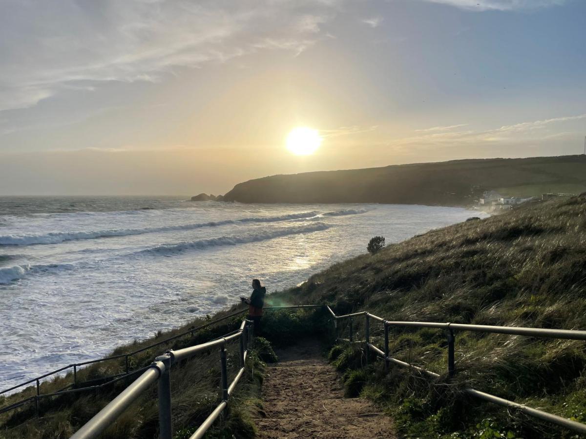 Pottsville - Short Walk To * Praa Sands
